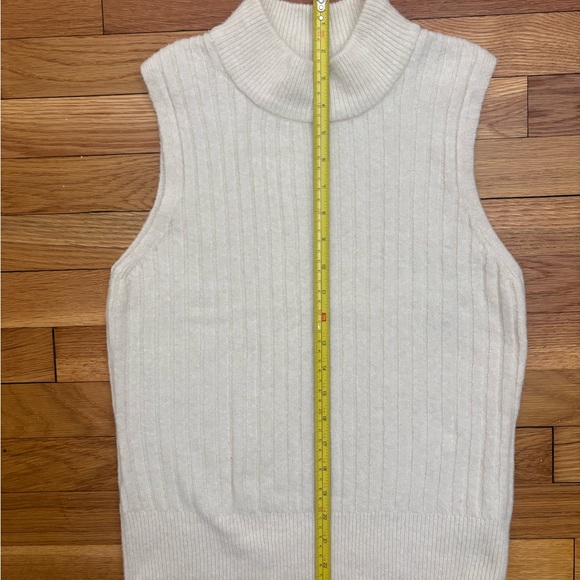 Rachel Zoe Sleeveless Turtleneck Sweater Women’s S Cream - Picture 12 of 12